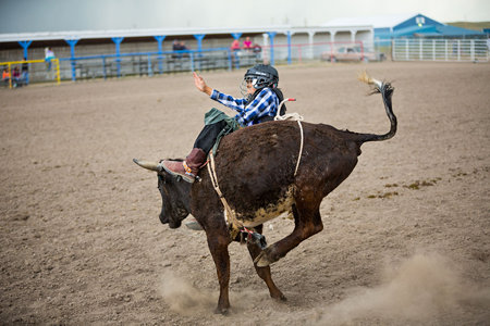 Bull Riding competior